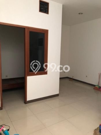 Rumah di Pegangsaan, 3 KM, Area Strategis, Luas 102m² Bangunan 250m² Rumah di Pegangsaan, 3 KM, Area Strategis, Luas 102m² Bangunan 250m²