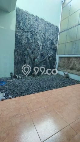 Rumah Asri LB 500m² Lokasi Tenang di Duren Sawit, Jakarta Timur Rumah Asri LB 500m² Lokasi Tenang di Duren Sawit, Jakarta Timur