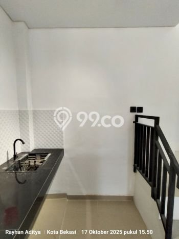 Rumah Luas Asri 3 KT Siap Huni di Duta Harapan Bekasi Rumah Luas Asri 3 KT Siap Huni di Duta Harapan Bekasi