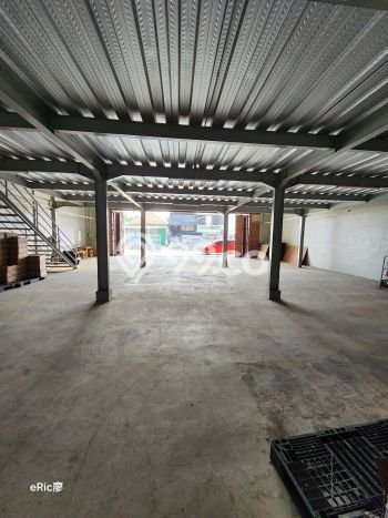 LOKASI POTENSIAL! Gudang For Rent di Bekasi Timur, Luas 700m², Ready Usaha LOKASI POTENSIAL! Gudang For Rent di Bekasi Timur, Luas 700m², Ready Usaha