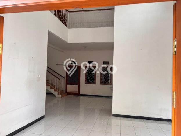 Disewakan Hunian Konsep Modern di Duren Sawit Jakarta Timur dengan 5 Kamar Disewakan Hunian Konsep Modern di Duren Sawit Jakarta Timur dengan 5 Kamar