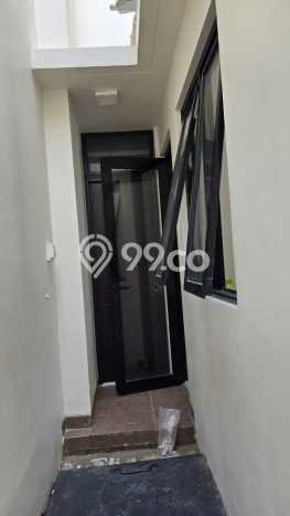 Jarang Ada! Rumah Sewa 5 Kamar Bagus Siap Huni Summarecon Crown Gading Jarang Ada! Rumah Sewa 5 Kamar Bagus Siap Huni Summarecon Crown Gading