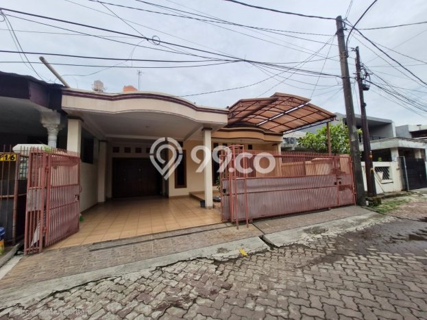 Dijual Rumah 4 Kamar Lokasi Strategis Nyaman dan Strategis di Kelapa Gading Dijual Rumah 4 Kamar Lokasi Strategis Nyaman dan Strategis di Kelapa Gading
