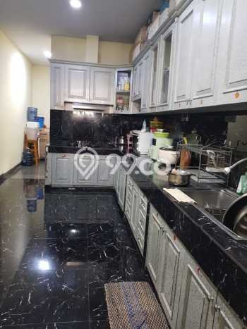 DIJUAL CEPAT! Rumah Siap Huni Lokasi Premium Meruya, LT 160m² LB 200m² DIJUAL CEPAT! Rumah Siap Huni Lokasi Premium Meruya, LT 160m² LB 200m²