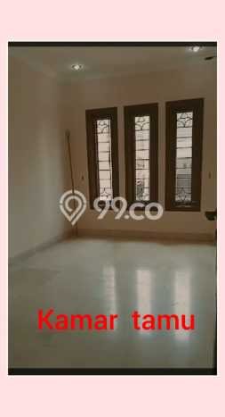 Rumah Elit Modern Tanpa Renovasi di Rawamangun Jakarta Timur Rumah Elit Modern Tanpa Renovasi di Rawamangun Jakarta Timur