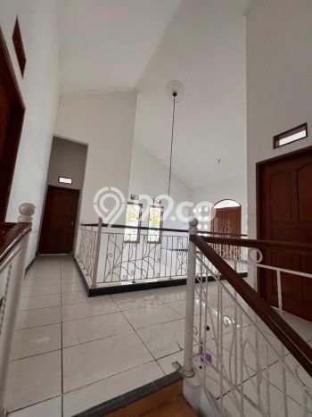 Disewakan Hunian Konsep Modern di Duren Sawit Jakarta Timur dengan 5 Kamar Disewakan Hunian Konsep Modern di Duren Sawit Jakarta Timur dengan 5 Kamar