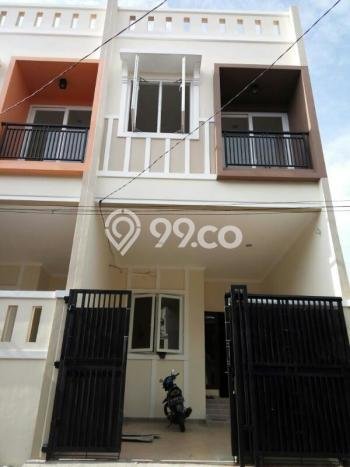 Dijual Hunian Rumah Nyaman 4 Kamar di Sunter, Jakarta Utara Dijual Hunian Rumah Nyaman 4 Kamar di Sunter, Jakarta Utara
