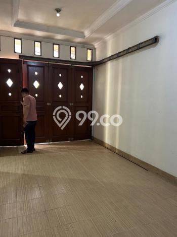 Rumah Sewa Bekasi LT 224m2 LB 370m2 Area Jaka Permai Rumah Sewa Bekasi LT 224m2 LB 370m2 Area Jaka Permai