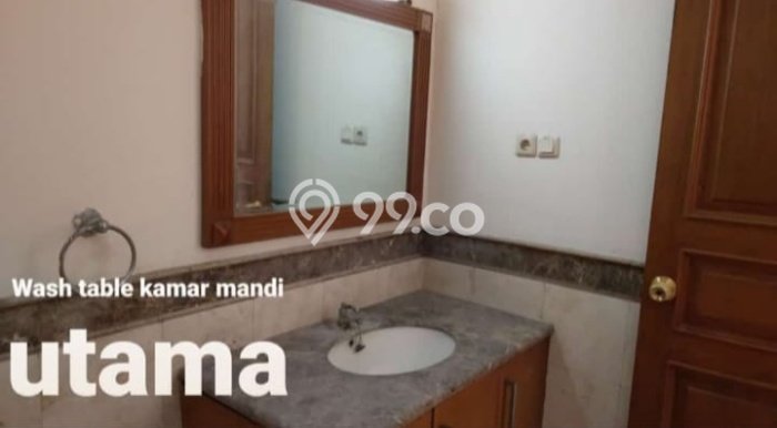 Rumah Elit Modern Tanpa Renovasi di Rawamangun Jakarta Timur Rumah Elit Modern Tanpa Renovasi di Rawamangun Jakarta Timur
