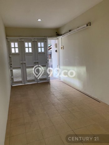 HARGA TERBAIK! Rumah di Tebet, 5 KM, Lingkungan Asri, LT 200m² LB 350m² HARGA TERBAIK! Rumah di Tebet, 5 KM, Lingkungan Asri, LT 200m² LB 350m²