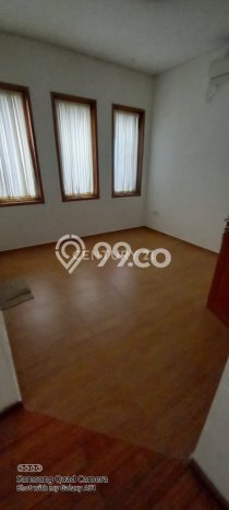 Rumah Mewah LB 275m2 Siap Pakai Desain Elegan di Pondok Labu, Jakarta Selatan Rumah Mewah LB 275m2 Siap Pakai Desain Elegan di Pondok Labu, Jakarta Selatan