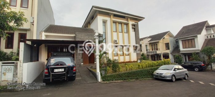 Rumah Mewah LB 275m2 Siap Pakai Desain Elegan di Pondok Labu, Jakarta Selatan Rumah Mewah LB 275m2 Siap Pakai Desain Elegan di Pondok Labu, Jakarta Selatan
