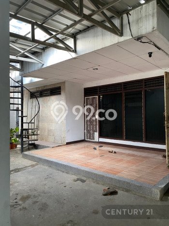 Siap Huni Rumah Mewah 6 Kamar di Kramat Jati Dekat ke Mana Saja Siap Huni Rumah Mewah 6 Kamar di Kramat Jati Dekat ke Mana Saja