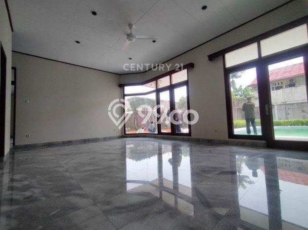 Rumah Elit Modern Tanpa Renovasi di Cipete Jakarta Selatan Rumah Elit Modern Tanpa Renovasi di Cipete Jakarta Selatan