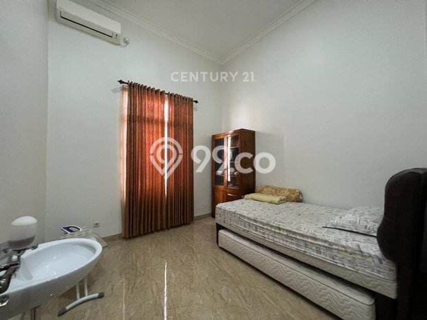 PREMIUM CHOICE! Rumah kawasan Pulomas, 4 KT, Lingkungan Strategis, LT 416m² Bangunan 280m² PREMIUM CHOICE! Rumah kawasan Pulomas, 4 KT, Lingkungan Strategis, LT 416m² Bangunan 280m²