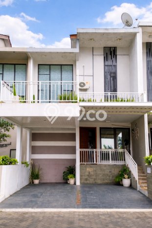 Disewakan Rumah Konsep Modern di Ciputat Tangerang Selatan dengan 2 KT Disewakan Rumah Konsep Modern di Ciputat Tangerang Selatan dengan 2 KT