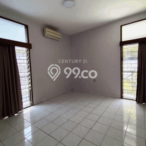 Rumah di Pulomas, 2 KM, View Indah, LT 418m² Bangunan 246m² Rumah di Pulomas, 2 KM, View Indah, LT 418m² Bangunan 246m²