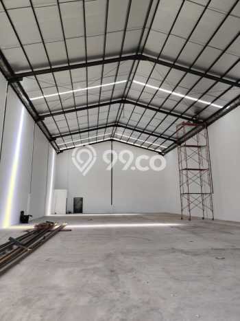 LOKASI STRATEGIS! Gudang Kawasan Pakuhaji, Luas 450m², Pusat Perdagangan LOKASI STRATEGIS! Gudang Kawasan Pakuhaji, Luas 450m², Pusat Perdagangan