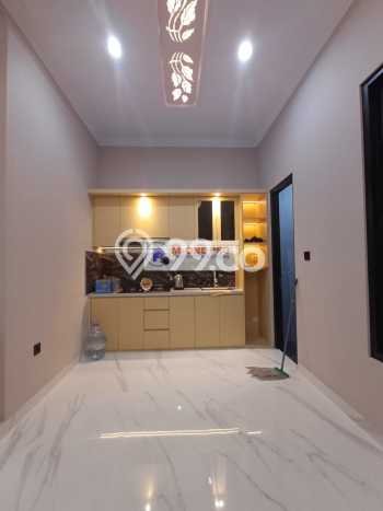 Jual Rumah Minimalis Bagus Punya 4 KT di Jagakarsa Jakarta Selatan SHM Jual Rumah Minimalis Bagus Punya 4 KT di Jagakarsa Jakarta Selatan SHM
