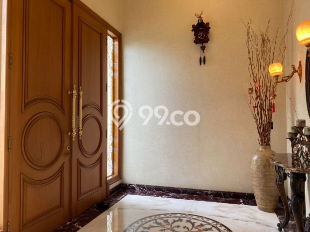 Hunian Eksklusif Siap Huni LT 448m2 di Karawaci, Tangerang Hunian Eksklusif Siap Huni LT 448m2 di Karawaci, Tangerang
