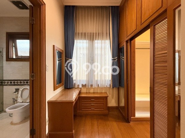 Rumah Sewa Jakarta Selatan LT 450m2 LB 400m2 Area Pondok Indah Rumah Sewa Jakarta Selatan LT 450m2 LB 400m2 Area Pondok Indah