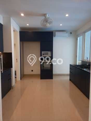 Rumah Luxury Modern Tanpa Renovasi di Pejaten Jakarta Selatan Rumah Luxury Modern Tanpa Renovasi di Pejaten Jakarta Selatan