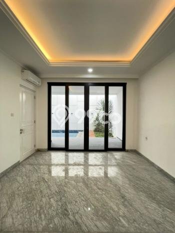 Rumah 4 Kamar Siap Huni Dikontrakkan di Kemang Harga Kompetitif Rumah 4 Kamar Siap Huni Dikontrakkan di Kemang Harga Kompetitif