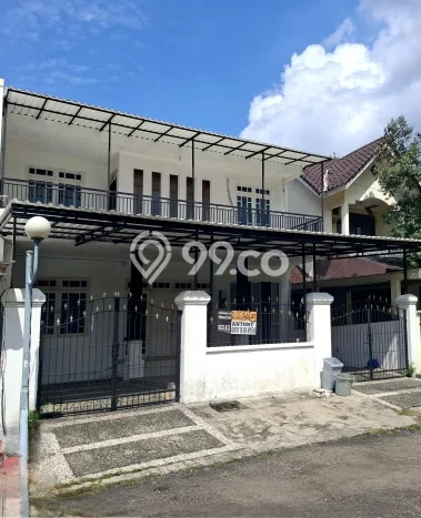 RECOMMENDED! Rumah di Lippo Karawaci, 7 KT, Lokasi Strategis, Luas 200m² Bangunan 300m² RECOMMENDED! Rumah di Lippo Karawaci, 7 KT, Lokasi Strategis, Luas 200m² Bangunan 300m²