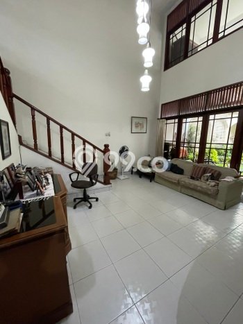 Hunian Mewah LB 250m2 Siap Pakai Desain Elegan di Puri Indah, Jakarta Barat Hunian Mewah LB 250m2 Siap Pakai Desain Elegan di Puri Indah, Jakarta Barat