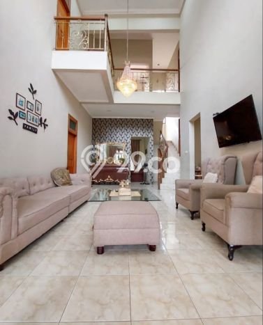 Dijual Murah Rumah Classic Yang Luas di Kebon Jeruk Dijual Murah Rumah Classic Yang Luas di Kebon Jeruk