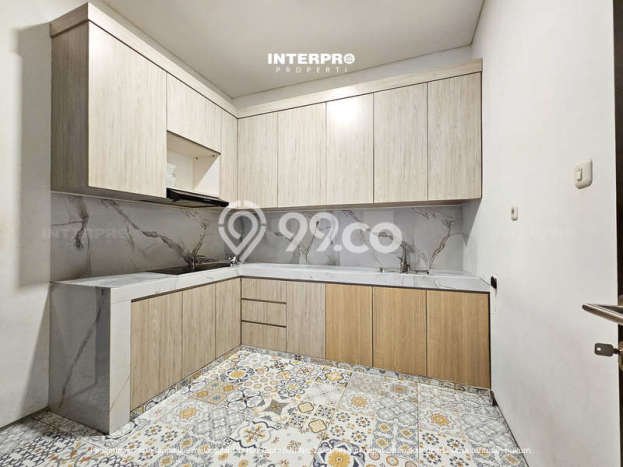 Jual Rumah Luas Elegan Dengan View Cantik di Permata Buana, Jakarta Barat Jual Rumah Luas Elegan Dengan View Cantik di Permata Buana, Jakarta Barat