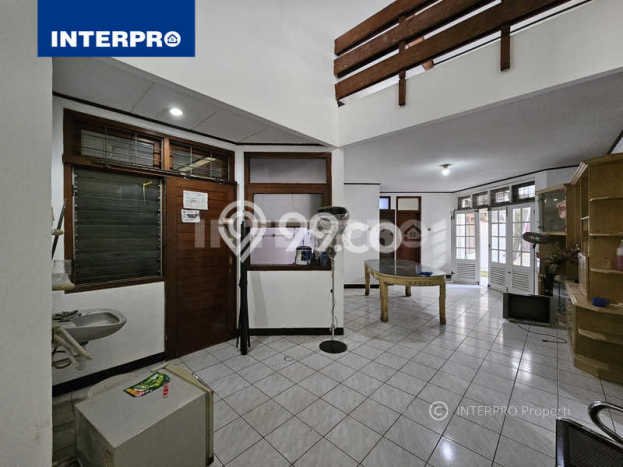 Ready to Use! Luxury House LT 200m2 Desain Elegan di Puri Indah Ready to Use! Luxury House LT 200m2 Desain Elegan di Puri Indah