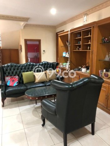 Rumah Elit Modern Tanpa Renovasi di Puri Indah Jakarta Barat Rumah Elit Modern Tanpa Renovasi di Puri Indah Jakarta Barat