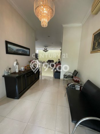 Dijual Rumah Mewah Megah Dengan View Eksklusif di Puri Indah, Jakarta Barat Dijual Rumah Mewah Megah Dengan View Eksklusif di Puri Indah, Jakarta Barat