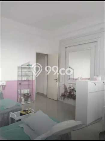 LOKASI STRATEGIS! Ruko di , Luas 140m2m², Area Komersial LOKASI STRATEGIS! Ruko di , Luas 140m2m², Area Komersial