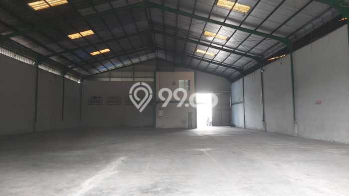 Gudang Premium Kawasan , Luas 864m2m², Mainroad, Tingkat Keramaian Tinggi Gudang Premium Kawasan , Luas 864m2m², Mainroad, Tingkat Keramaian Tinggi