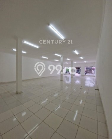Ruko untuk Disewa di Pusat Jakarta Selatan Luas Bangunan 160m2 Ruko untuk Disewa di Pusat Jakarta Selatan Luas Bangunan 160m2