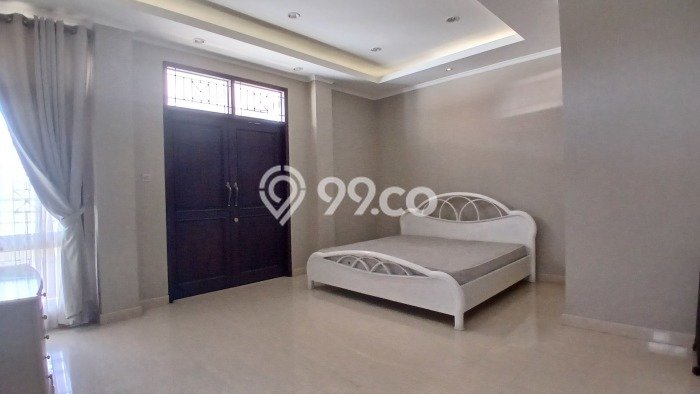 Disewakan! Rumah 4 Kamar Tidur &
5 Kamar Mandi di Kebagusan, Jakarta Selatan Disewakan! Rumah 4 Kamar Tidur &
5 Kamar Mandi di Kebagusan, Jakarta Selatan