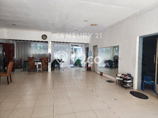 Ruko Premium Kawasan Kebayoran Baru, Luas 600m², Kawasan Bisnis, Lokasi Ramai Ruko Premium Kawasan Kebayoran Baru, Luas 600m², Kawasan Bisnis, Lokasi Ramai