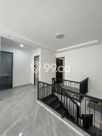 For Sale! Luxury House LT 110m2 Desain Elegan di Sektor 9-Bintaro For Sale! Luxury House LT 110m2 Desain Elegan di Sektor 9-Bintaro