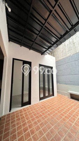 Rumah Luxury Modern Siap Huni di Bintaro Tangerang Selatan Rumah Luxury Modern Siap Huni di Bintaro Tangerang Selatan
