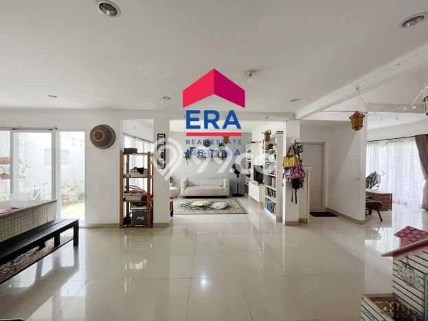 Jual Rumah Eksklusif 3 KT di Bintaro, Tangerang Selatan Jual Rumah Eksklusif 3 KT di Bintaro, Tangerang Selatan