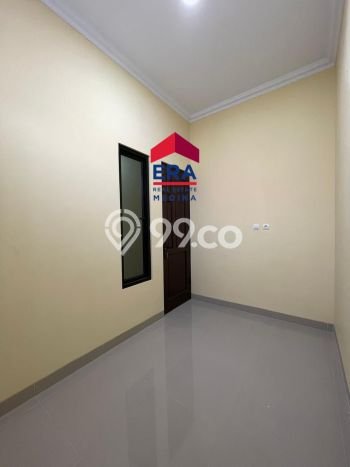 For Sale Hunian Rumah Terawat 3 Kamar di Bintaro, Tangerang Selatan For Sale Hunian Rumah Terawat 3 Kamar di Bintaro, Tangerang Selatan