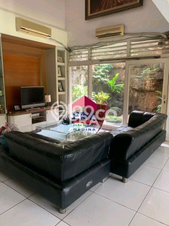 Rumah Mewah LB 450m2 Siap Huni Desain Elegan di Bintaro, Tangerang Selatan Rumah Mewah LB 450m2 Siap Huni Desain Elegan di Bintaro, Tangerang Selatan