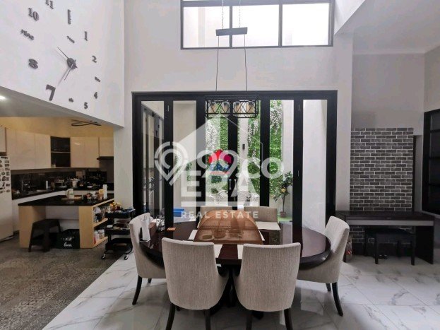 Rumah Luxury Modern Siap Huni di Sektor 7-Bintaro Tangerang Selatan Rumah Luxury Modern Siap Huni di Sektor 7-Bintaro Tangerang Selatan