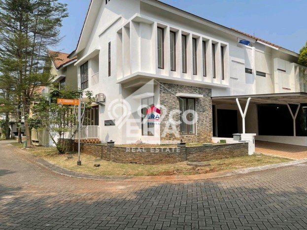 Rumah Mewah LB 191m2 Siap Pakai Desain Elegan di Bintaro, Tangerang Selatan Rumah Mewah LB 191m2 Siap Pakai Desain Elegan di Bintaro, Tangerang Selatan