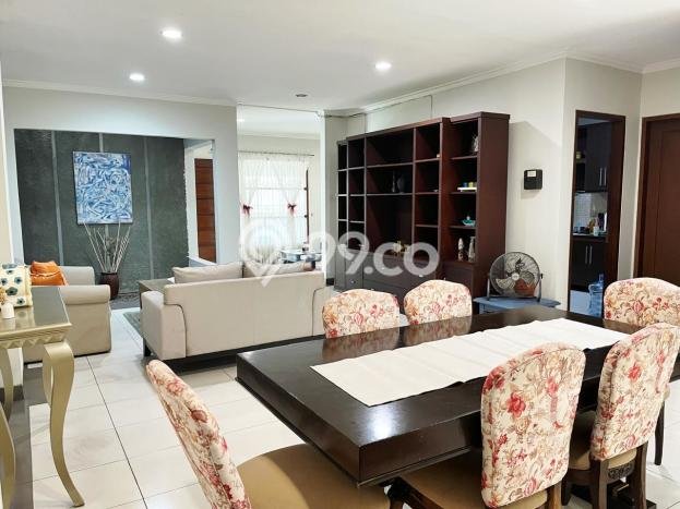 Rumah Elit Modern Tanpa Renovasi di Pondok Indah Jakarta Selatan Rumah Elit Modern Tanpa Renovasi di Pondok Indah Jakarta Selatan