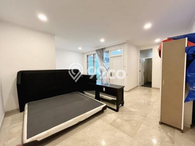 Dijual Rumah Luas Megah Dengan View Eksklusif di Pondok Indah, Jakarta Selatan Dijual Rumah Luas Megah Dengan View Eksklusif di Pondok Indah, Jakarta Selatan