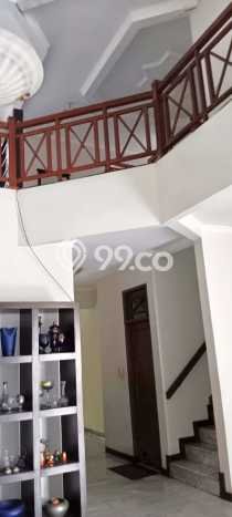 Rumah Mewah LB 400m2 Siap Pakai Desain Elegan di Jati Padang, Jakarta Selatan Rumah Mewah LB 400m2 Siap Pakai Desain Elegan di Jati Padang, Jakarta Selatan