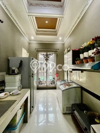 Dijual Hunian Mewah dengan Fasilitas Sekitar Komplit di Kebayoran Lama, Jakarta Selatan Dijual Hunian Mewah dengan Fasilitas Sekitar Komplit di Kebayoran Lama, Jakarta Selatan